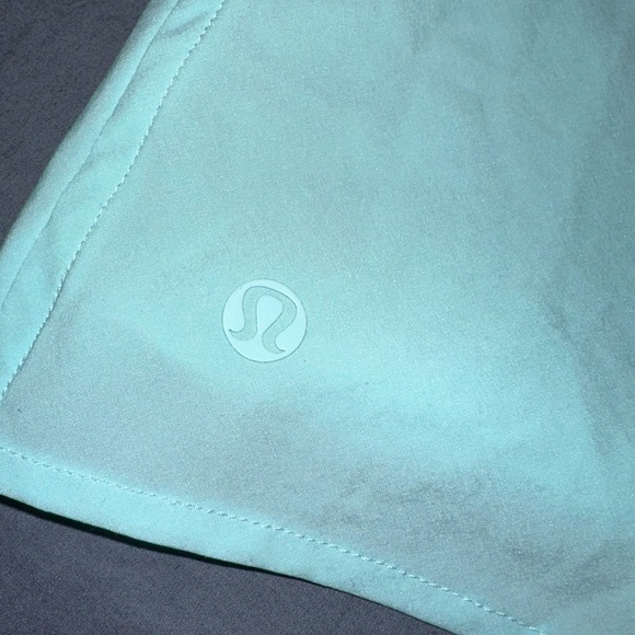 *RARE* Lululemon Rollin' With My Om'ies Tank in Aquamarine Size 8 - Picture 4 of 8